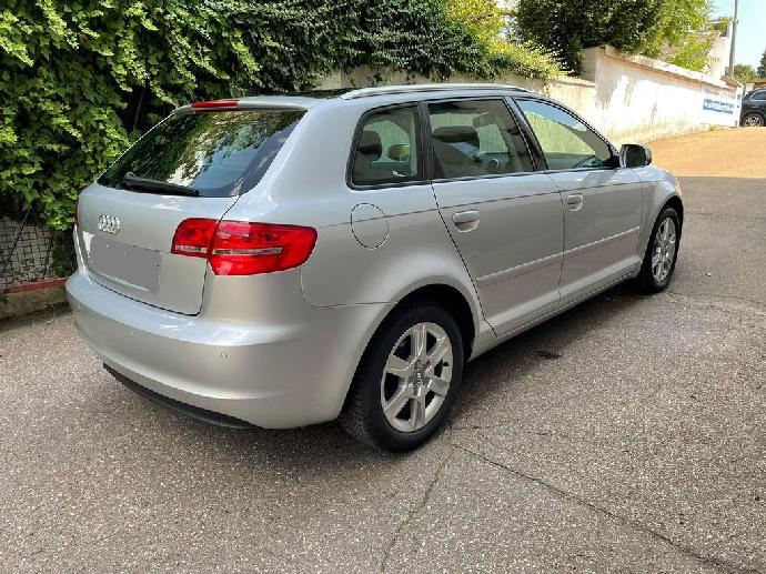 Audi A3 Sportback 1.6 TDI Attraction Panorama 5 portes